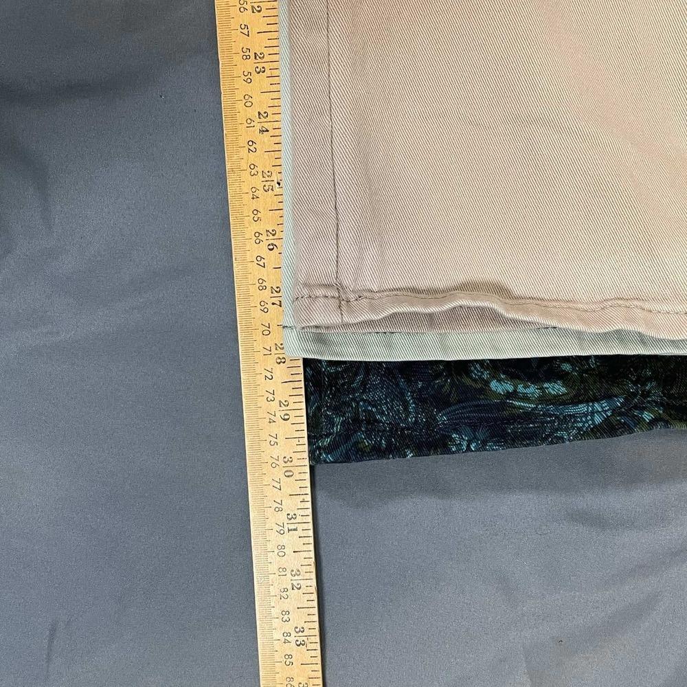 Lot of 3 Gloria Vanderbilt Amanda Jeans Size 16 Khaki Tan, Light Sage, Floral - Picture 4 of 10